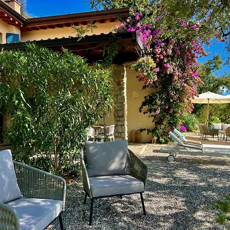 Neu- Ventinove Zauberhaft Renovierte Landhausvilla Mit Traumhaftem 180-seeblick Und Park Gardone Riviera