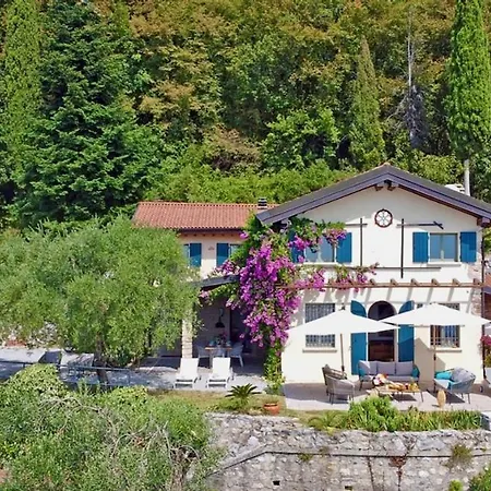 Villa Neu- Ventinove Zauberhaft Renovierte Landhausvilla Mit Traumhaftem 180-seeblick Und Park Gardone Riviera