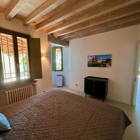 Neu- Ventinove Zauberhaft Renovierte Landhausvilla Mit Traumhaftem 180-seeblick Und Park Villa