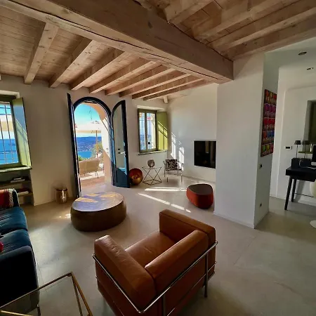 Neu- Ventinove Zauberhaft Renovierte Landhausvilla Mit Traumhaftem 180-seeblick Und Park * Gardone Riviera