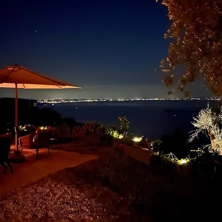 Villa Neu- Ventinove Zauberhaft Renovierte Landhausvilla Mit Traumhaftem 180-seeblick Und Park